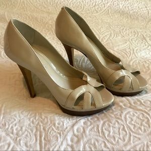 BCBG Beige Pumps